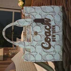 Coach Signature Cargo Tote | Style CCC97 BNWT